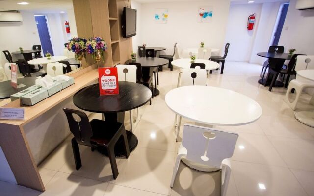 Nida Rooms Saladaeng 130 Silom Walk