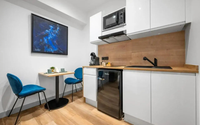 Azur City Home
