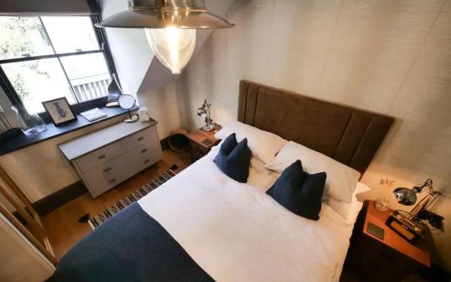 Padstow Escapes - Pajar Luxury Penthouse Apartment