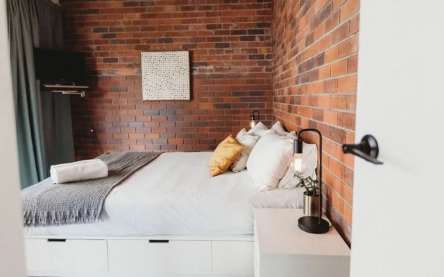 Renovated Apt with Beach Views