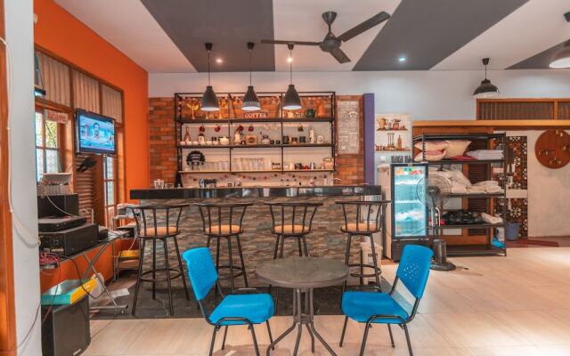 Oyo 2229 Dolfie Residence
