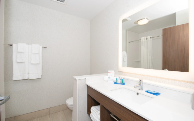 Holiday Inn Express and Suites-Lehi - Thanksgiving Point by IHG