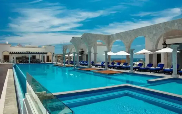 Enchanting 2 Bedroom With in Cabo