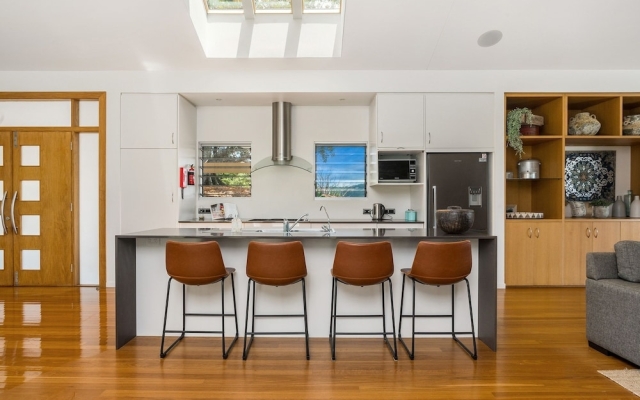 Serene - a spacious luxury holiday retreat