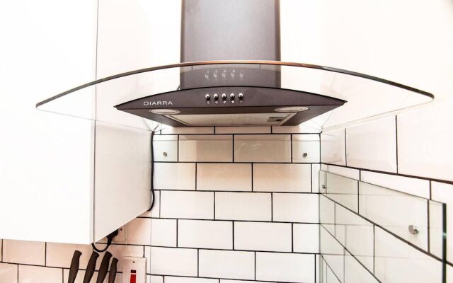 The Summit West End - 1BR Cosy Flat, Central, Wifi