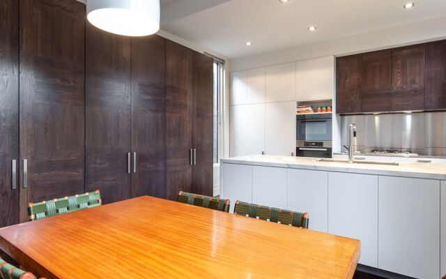 Spacious Cosy 3 bedroom House