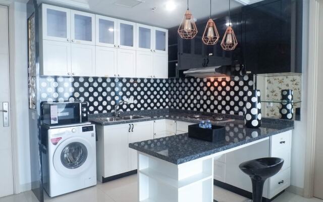 Vibrant Luxurious 1Br Apartment At La Riz Supermall Mansion