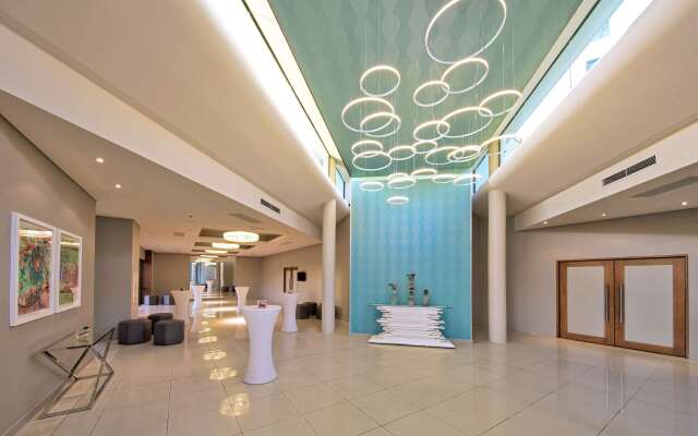 Hennessy Park Hotel
