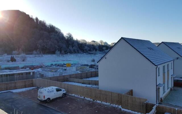 5 Royal View Apartments