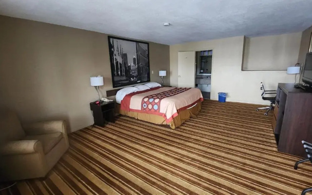 Super 8 Centerville-Richmond