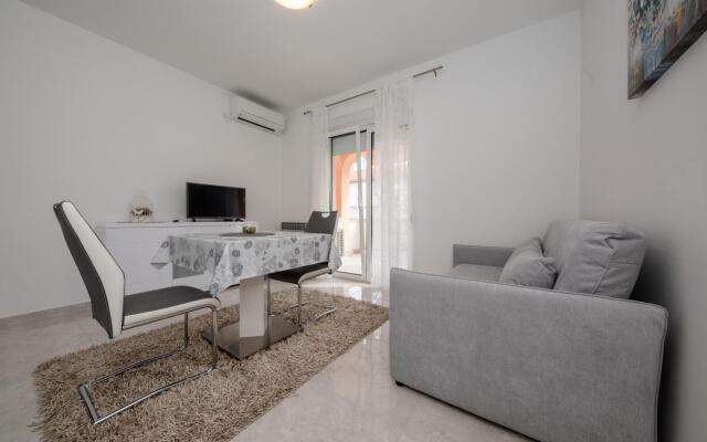 Mar- 150 m From sea - A4