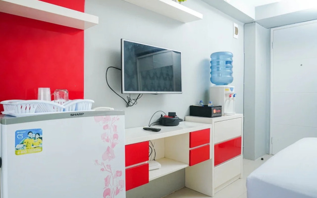 Best Studio Room @ Bassura City Apartment By Travelio