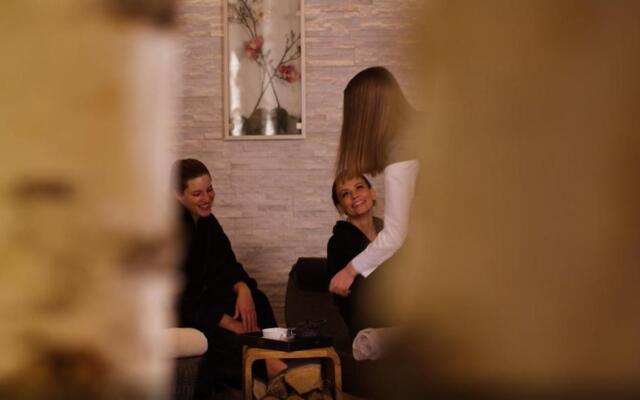 BLOCK Hotel & Living