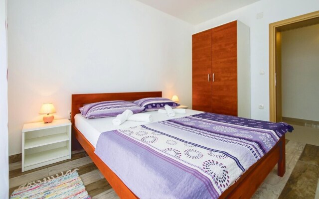 Awesome Home in Mali Rat With Wifi and 1 Bedrooms