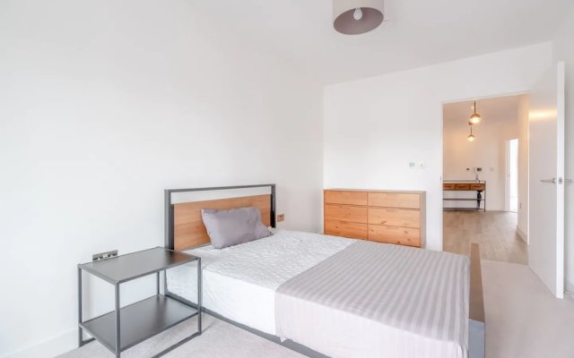 Modern 2 Bedroom Flat in Hackney