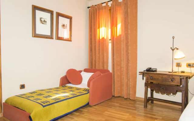 Hotel Casa Cornel