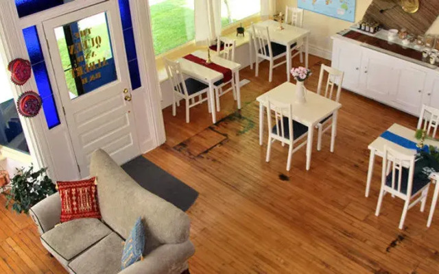 Queen and Albert B&B