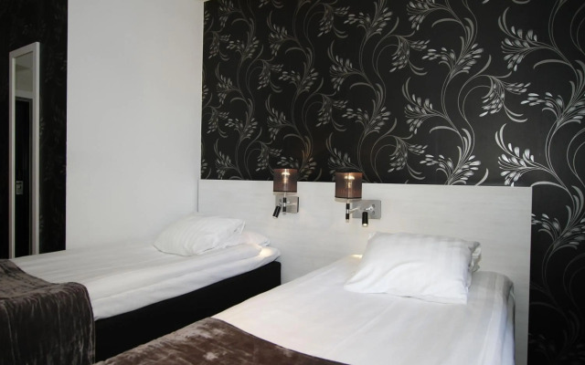 Donners Hotel