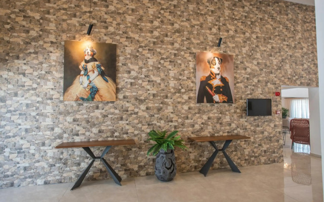 Bohemian Gardens Hotel
