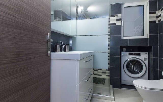 Kallithea Comfort 3 Bd Family Apt