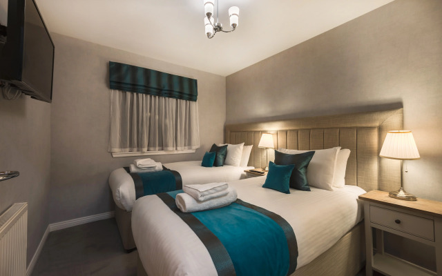 The Knight Residence Apartments by Mansley