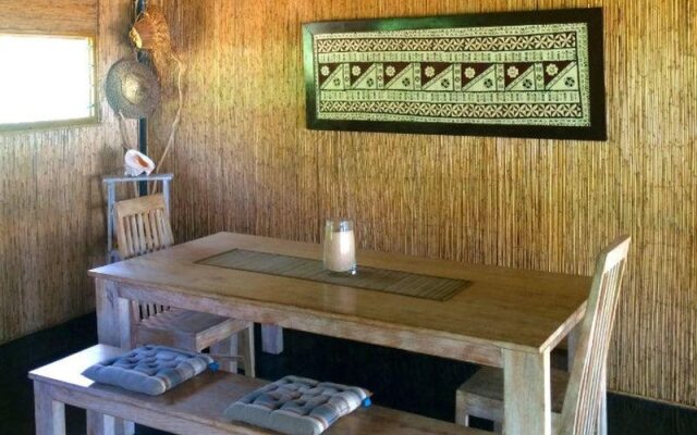 Waruka Bay Resort