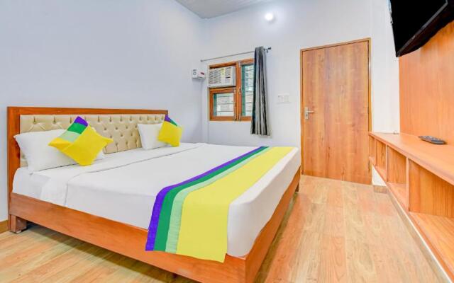 Itsy By Treebo - Studioz @ Om River Resort