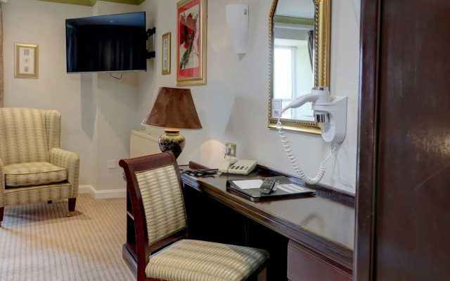 The Hillcrest Hotel