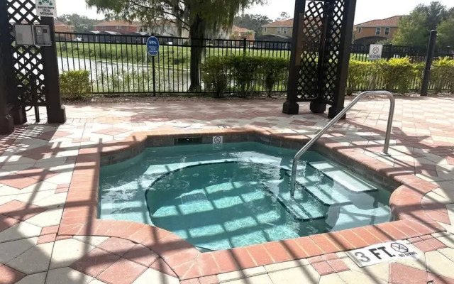 Private Pool Workspace Near All Attractions