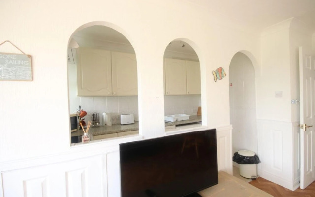 43G Medmerry Park 2 Bedroom Chalet