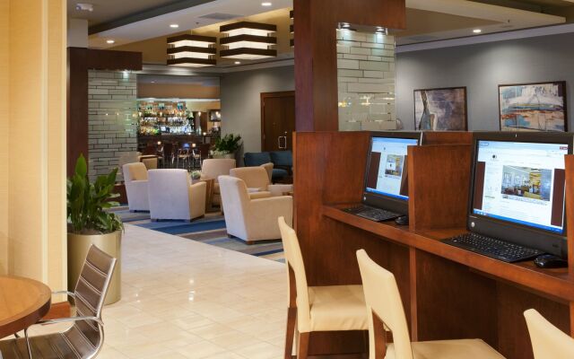 DoubleTree by Hilton Collinsville - St. Louis