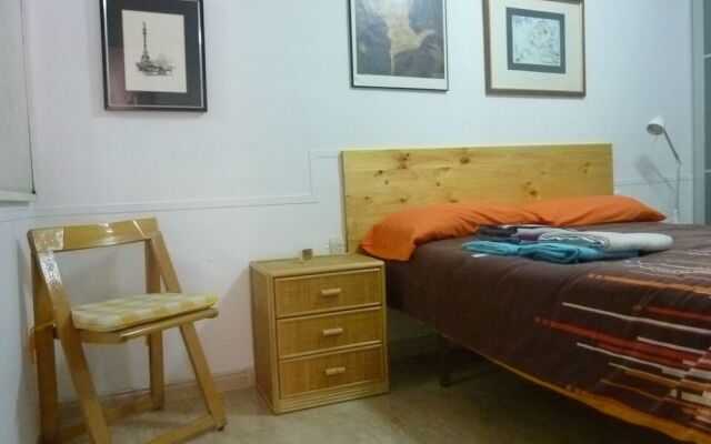 Apartment (wifi, air conditioning) at 150 meter beach