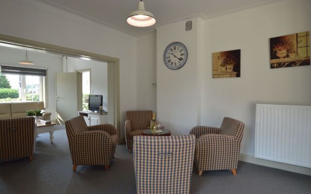 Spacious Holiday Home in Peer with Garden