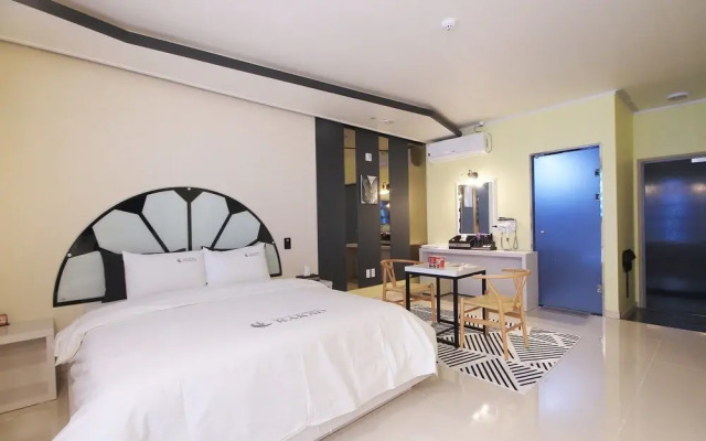 Iksan Kakao Self Check-in Motel