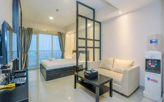 Warm and Cozy Studio at The Oasis Apartment
