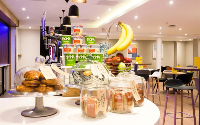 Holiday Inn London-Gatwick Airport by IHG