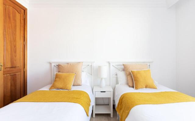 Rooms & Suites Balcony 3D