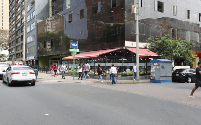 Lujoso y céntrico dpto en piso 6 de Miraflores