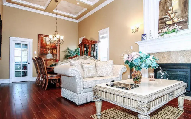 Vancouver Luxury Homestay
