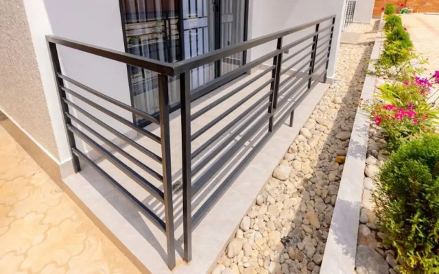 Bright Hotel and apartement