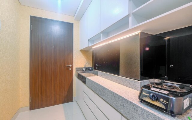Homey and Comfort Living Studio Apartment Transpark Cibubur