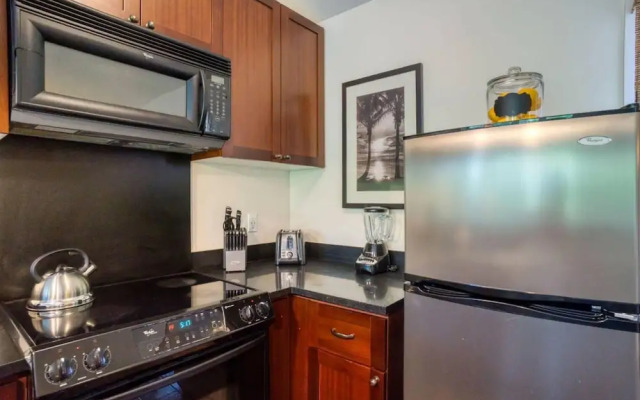 Aina Nalu by Coldwell Banker Island Vacations