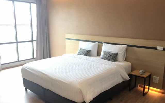 Sans Hotel