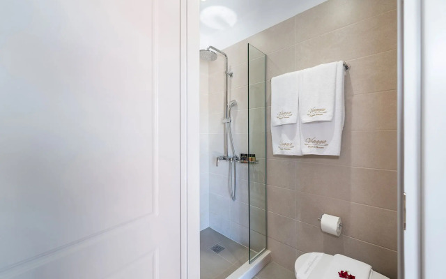 Viaggio Elegant Rooms