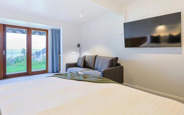 Strahan Village – Guest Rooms – Strahan