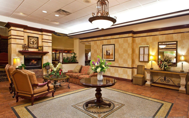 Holiday Inn & Suites Lake City by IHG