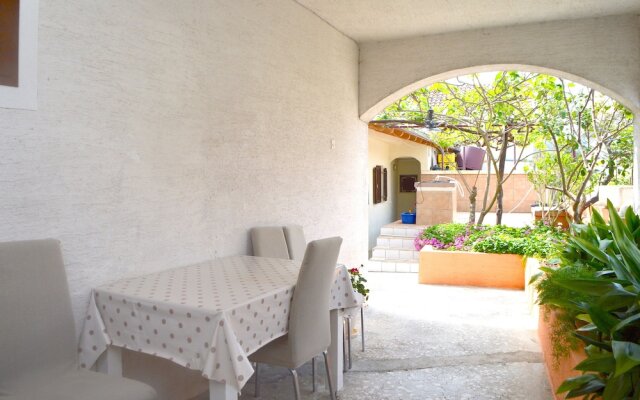 One Bedroom Apartment Venilia Ground