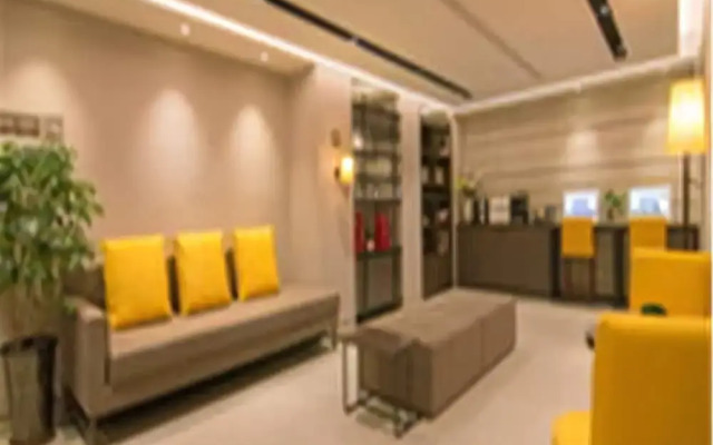 Home Inn Plus Kunming Cui Hu
