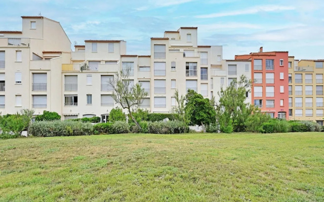 City-centered Comfort in Agde