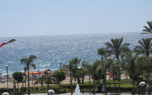 Aysev Hotel